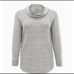 TORRID COWL NECK TUNIC
SWEATSHIRT - SUPER
SOFT PLUSH LIGHT GREY NEW WITH TAGS